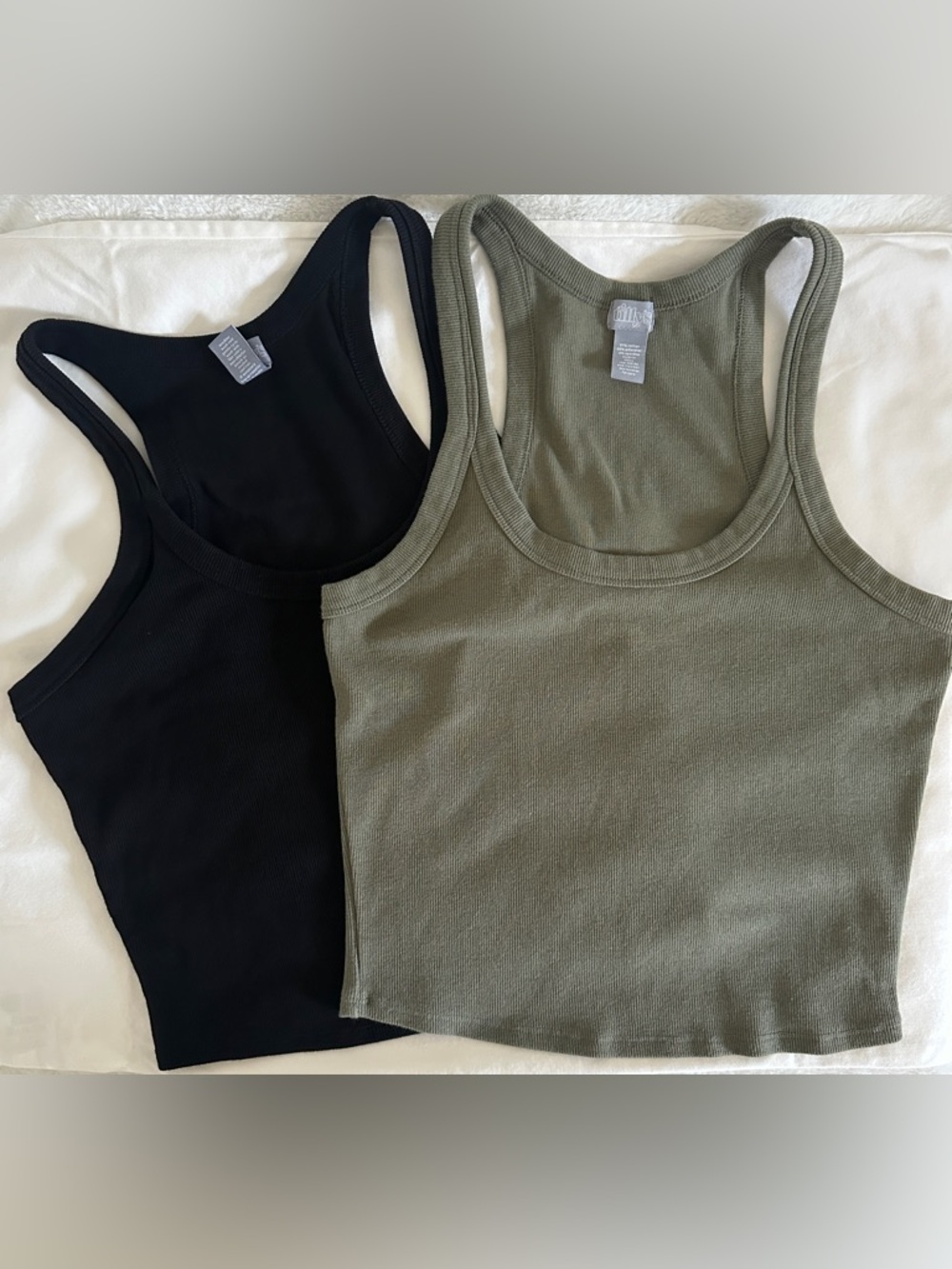 Bundle - Tilly's Olive Green & Black Ribbed Racerback Cropped Tops - Size XL